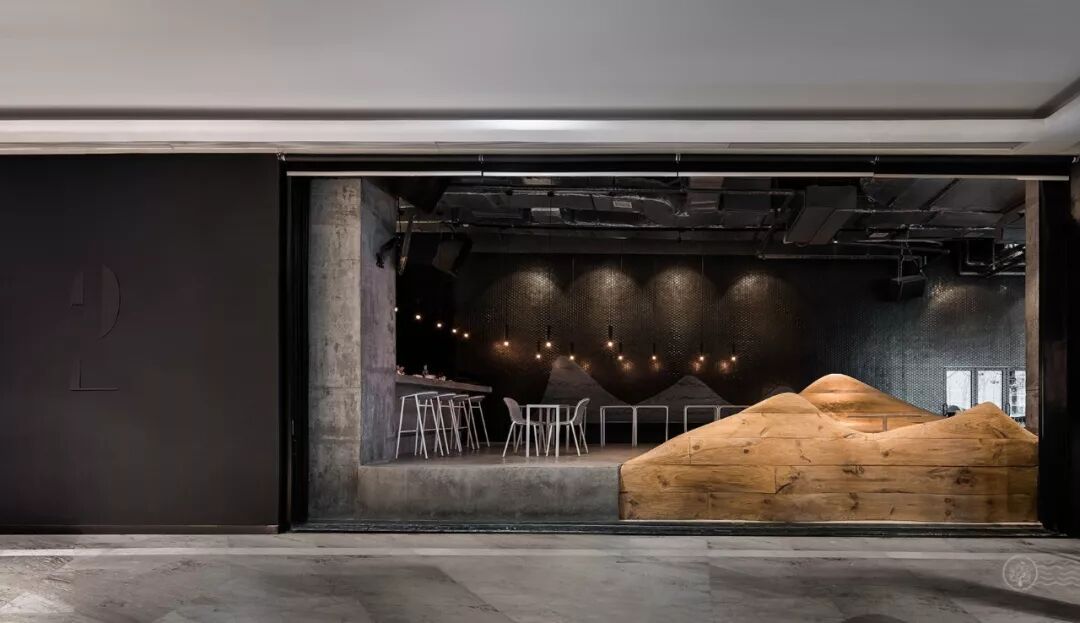 重庆酒吧靠木山设计吸客，树屋餐厅预订才知地址