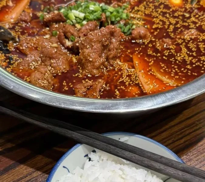 杭州主题餐厅设计：5家爆火小店氛围感实测