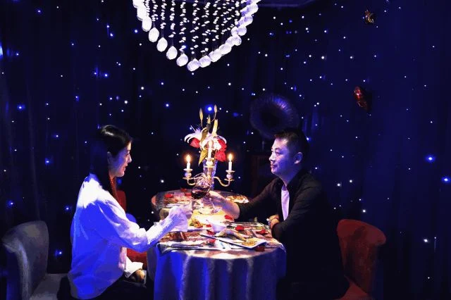 合肥星空主题餐厅 情侣求婚私密包厢