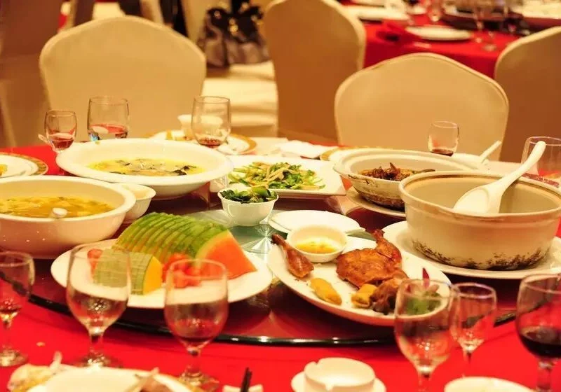 中餐摆台这样做，顾客看了就想订